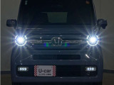 LEDヘッドライト(オートハイビーム機能付)が搭載されており、遠くまで明るく均一に照らし、高速道路等での安心感が向上しております。