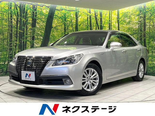 クラウン ハイブリッド 2.5 ロイヤルサルーン 