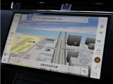 純正ナビゲーションシステム。スマートフォンに近い感覚で操作が可能です。
