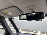 ☆アラウンドビューモニターミラー付きで駐車時後方や周りを確認できます。