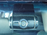 ◆【ドライブレコーダー】映像・音声などを記録する自動車用の装置です。もしもの事故の際の記録はもちろん、旅行の際の思い出としてドライブの映像を楽しむことができます。