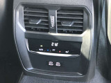 車両の詳細、ご質問につきましては、営業スタッフまでお気軽にご連絡下さいませ。遠方のお客様には実車の詳細動画送信も承ります。お問合せをお待ち致しております。