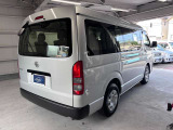 こちらの車両は左側電動スライドドアが搭載されております。