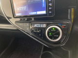 オートエアコンは温度を設定するだけで、自動で風量などを設定してくれます。運転しながら操作も必要ないので、安全性も向上します。