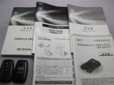 取説・メンテナンスノート・スマートキーの3点セットです。