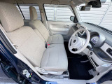 内装は柔らかい雰囲気のカラーです★車内が明るくなります(*^▽^*)