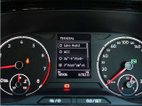 先進の安全運転支援機能を備えたセーフティパッケージ。日々の運転から長距離ドライブまで、安心感のあるドライブをサポートします。
