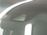◆Honda SENSING◆ カメラ等装置で精度の高い検知能力を発揮、安全運転を支援します。ステアリング上のコントローラーに注目!