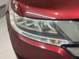 LEDヘッドライトは、点灯の瞬間から最大光量を発揮し、突然暗くなるトンネルなどでの安定感を高めます。