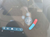 ステアリングヒーターと運転席助手席シートヒーターで寒い時期も快適に運転できます