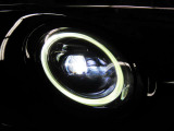 LEDオートヘッドライトを搭載しております。前方を明るく照らし夜間走行時に非常に重宝いたします。