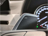 ☆BMWのルームミラーには自動防眩機能が備わっております。後続車のヘッドライトの明るさで幻惑されるのを防止☆