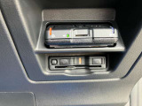 ETC車載器もビルトインタイプで取り付けられておりますので、高速道路の料金所をストレスなく通過して頂けます♪最近ではマストのアイテムですね!