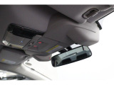 アイサイトVer2を搭載。時速30km以内でぶつからずに停車します(条件があります)、前車追従クルーズコントロール搭載。高速道路ではアクセルとブレーキはアイサイトにお任せです
