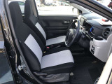 【運転席・助手席】です!実際お座りいただくのが分かりやすいと思いますので、ぜひお気軽にご来店ください♪状態もいいですよ☆