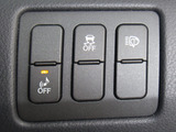 使いやすさや安全性を追求したステアリング周り!高級車ゆえにスイッチ類が多いのも特徴ですね!考え尽くされた配置ですぐに使いこなす事が出来ますのでご安心下さい!是非、体感してみて下さい!!