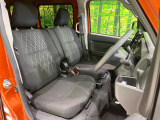 運転席シート廻りは使用感も少なく、良好な状態となっています。丁寧に使われていたことがよくわかりますね。