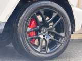 【オプション】AMGマットブラックペイント21インチアルミホイール・AMGロゴ入り・レッドキャリパー(AMG 強化ブレーキシステム)