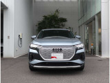 Q4スポーツバックe-tron 40 アドバンスド 