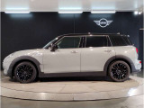 気密性の高いMINIは外観のかわいらしさとは裏腹に、外の雑音を遮り、高級感のある快適なドライブをお楽しみいただけます。