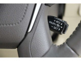 高速道路を頻繁に利用する方におすすめのレーダークルーズコントロール。前を走っている車との適切な距離を保って走行してくれます。長距離運転の疲労感も違いますよ。適度な休憩も忘れずに★