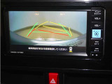 【バックモニター】後方の死角や障害物などを安全確認しながら駐車できます。運転初心者も熟練者も安心ですね♪