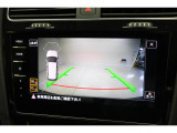 【リヤビューカメラ】車庫入れなどバックでの駐車に便利です。