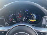 【GLIONグループ GSQUARE】の車輌をご覧頂き、誠にありがとうございます。お客様にピッタリなお車を弊社スタッフがご案内させて頂きます。