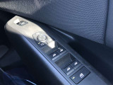 車両の詳細、ご質問につきましては、営業スタッフまでお気軽にご連絡下さいませ。遠方のお客様には実車の詳細動画送信も承ります。お問合せをお待ち致しております。