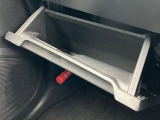 使いやすい場所に豊富な収納スペース♪