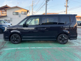 両側パワースライドドア付きで便利!小さなお子様も乗り降り楽々です♪スイッチは運転席にもありますよ!