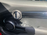 弊社お客様より頂いた下取車やデモカーが在庫の殆どを占めています。車の経歴や整備記録が分かり、ご安心してお車をお選び頂ける正規ディーラーならではのラインナップでございます。