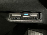 【ETC車載器】もはや必須アイテムのETCを搭載!高速道路のご利用時にとても便利!わずらわしい料金所での現金支払いが不要となりスムーズに通過できます♪