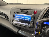 音楽ソースは、CD/DVD/SD/USB/サウンドコンテナ/TV/Bluetoothに対応しております、CDの自動録音機能やスマホ連携で快適ドライブが可能です