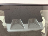 安心装備のスマートアシスト付きです☆ フロントガラス上部のステレオ式カメラで安全運転をサポートしてくれます☆