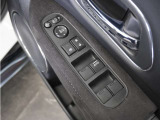 ◆パワーウィンドウスイッチ◆運転席から全席の窓の開閉操作を行うことが出来いつでも換気ができます!