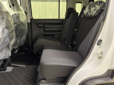 ☆ゆとりある広々とした車内空間は、ドライブを始め買い物やレジャーなど、幅広く活躍します。一人でもみんなとでもお出かけを楽しみましょう!☆