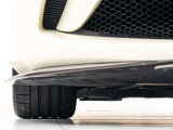 車体を前方から見た際の【右前輪】です。溝の残量やキズの有無など、より状態を詳しくお知りになりたい場合はスタッフまでお尋ね下さいませ。