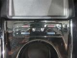 シートベンチレーション付きです。シートと密着部分の空気を換気して蒸れを防いでくれるので、暑い時期も快適に過ごせます♪一度使ったら手放せません!