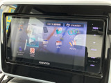地デジやFM、Bluetooth AUDIOなど複数の音源が画面に並び、使いたい項目を選びやすい表示です。お好みの音楽やラジオを楽しみたい方にうれしい装備です。