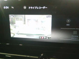 ドライブレコーダーの映像も映す事が可能です。