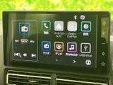 画面からラジオやテレビ、Bluetooth、USBなどの項目を選べる構成です。必要な機能を一覧から確認しやすく、日々の移動に合わせて活用いただけます。