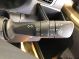 ☆オートライト機能☆車外の明るさに応じて自動的でヘッドランプを点灯および消灯します。夕暮れ時やトンネルなどで便利です!