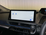 ディスプレイオーディオを装備。スマホとクルマをつなぐことで、これまでのナビに加えて、いろんなサービスが楽しめます。