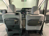 納車前にはプロのメカニックが点検、整備を行いますので安心してお乗り頂けます!!