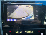 ナビに映したバックカメラの画面です。線が出るので、駐車のときに後ろの距離が分かりやすいです。