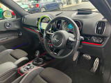 このお車はMINI NET浦和美園に展示中です!総在庫900台を当店でご案内可能です!ご来場、お問い合わせをスタッフ一同お待ちしております。