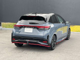 納車前にはしっかりと点検整備を実施しまして、エンジンオイル・オイルエレメント・前後ワイパーゴムなどの消耗部品を新品交換します