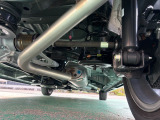 中古車という商品の特性上、下回りのサビやキズはございます。