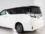 ★展示前点検実施★特殊な機材も用いて、全車点検を実施しております!